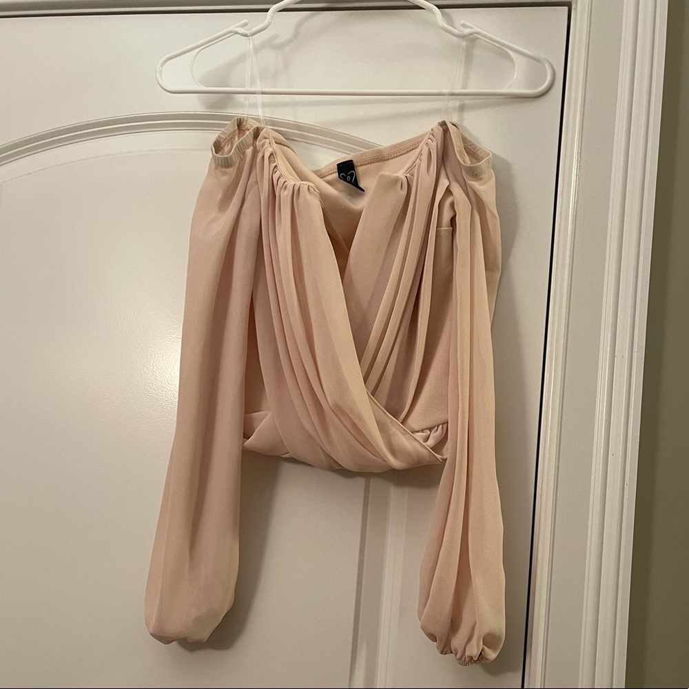 Off the shoulder beautiful top